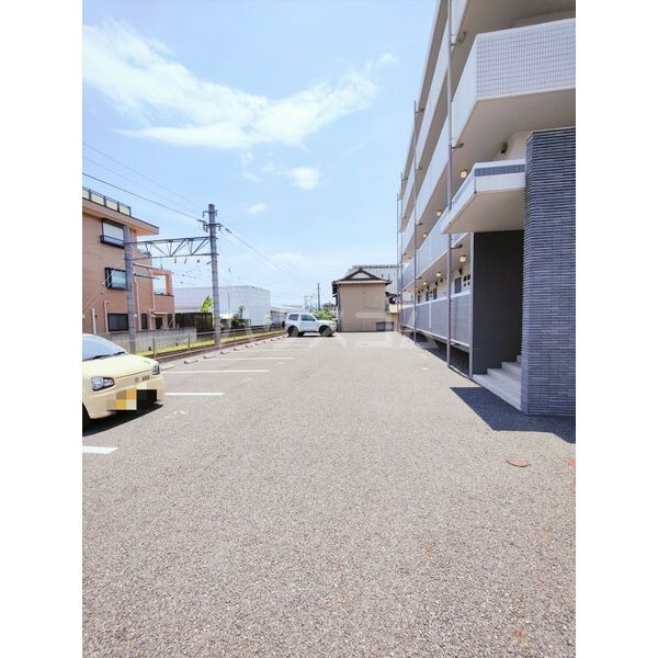 17/18 駐車場