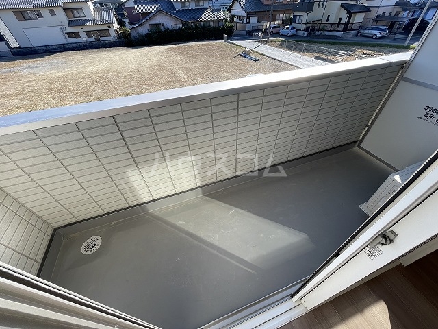 22/27 バルコニー