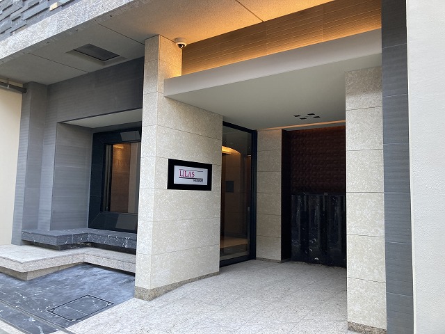 2/5 エントランス