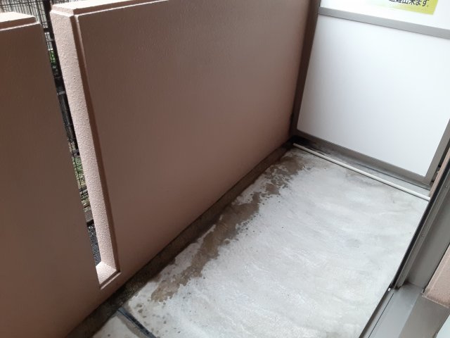 18/28 バルコニー