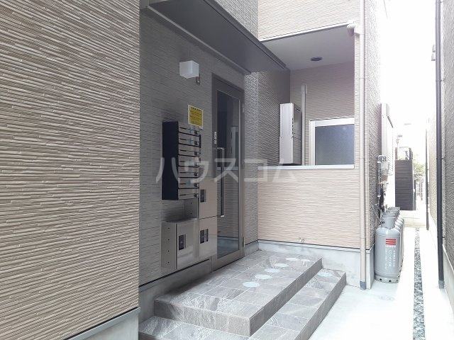 3/10 エントランス