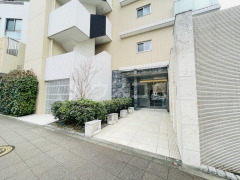 2/13 エントランス