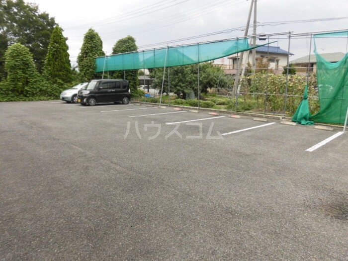 2/4 駐車場