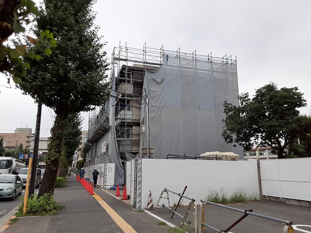 15/20 エントランス