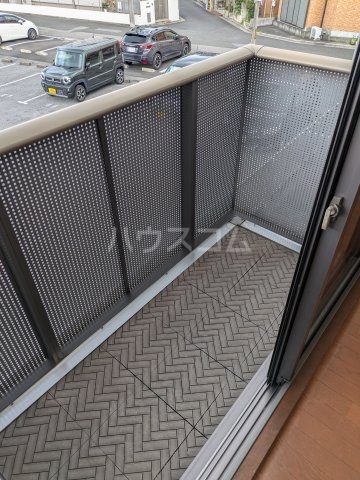 18/28 バルコニー