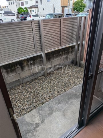 19/28 バルコニー