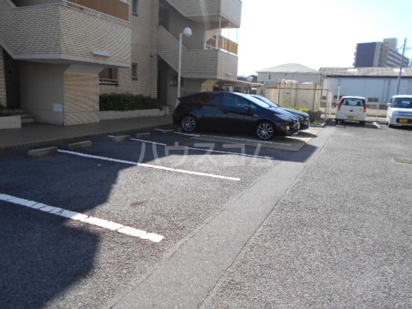 16/24 駐車場