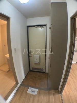 14/30 玄関