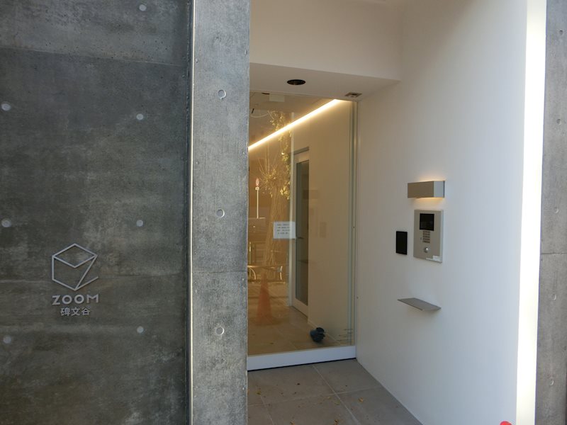 17/21 エントランス