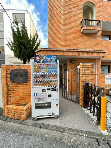 28/30 エントランス