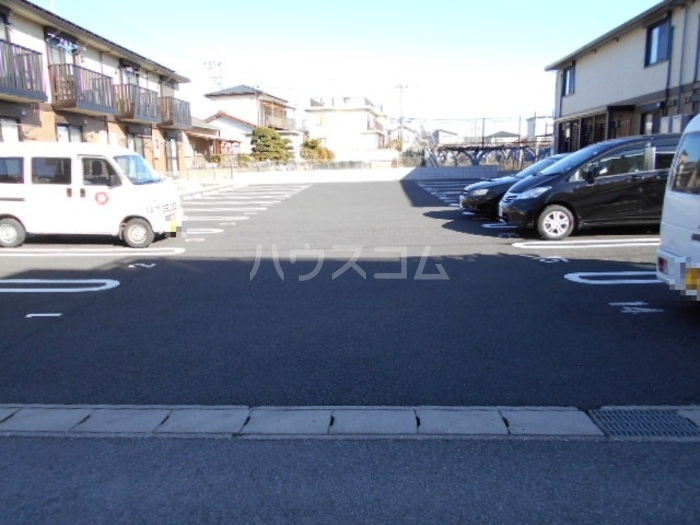 22/30 駐車場