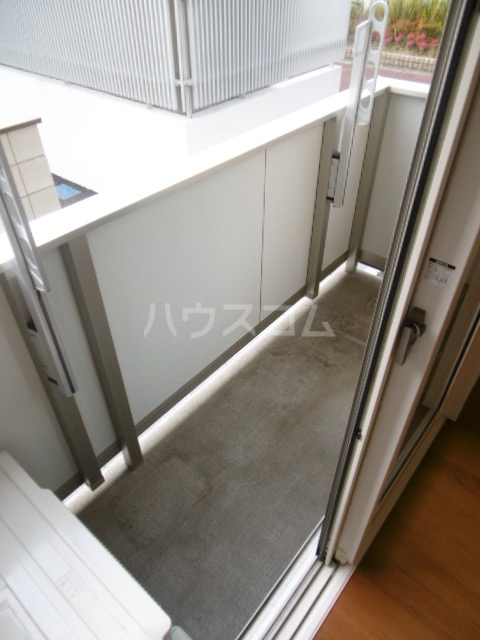 18/23 バルコニー