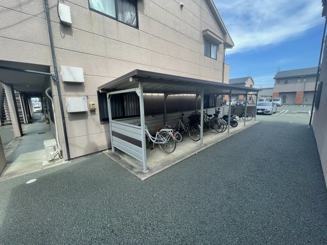16/25 駐車場