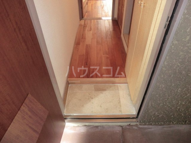 13/30 玄関