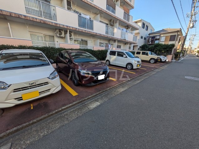 3/5 駐車場