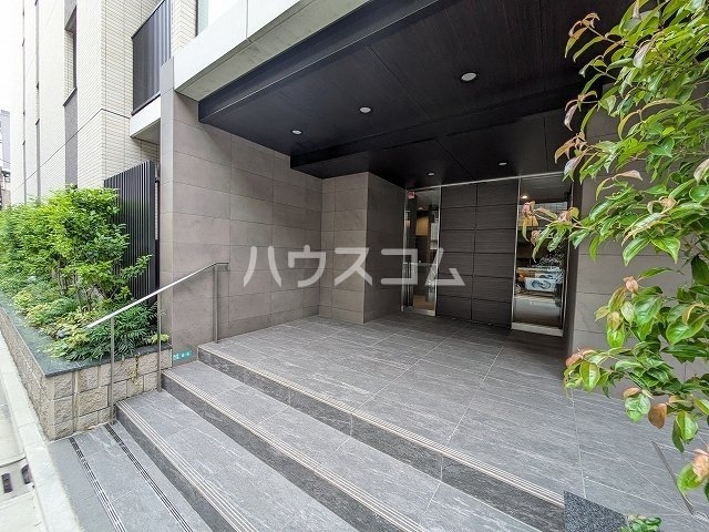 18/24 エントランス