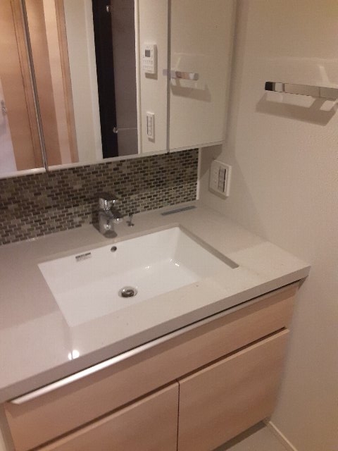 16/30 洗面