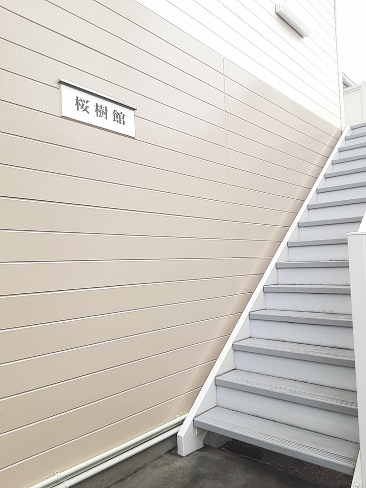 2/5 エントランス