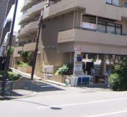 17/20 エントランス