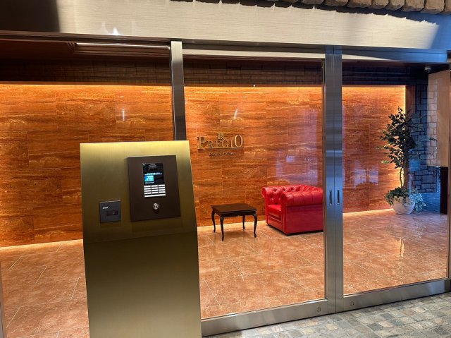 13/23 エントランス