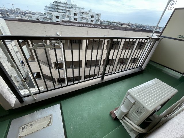 22/30 バルコニー