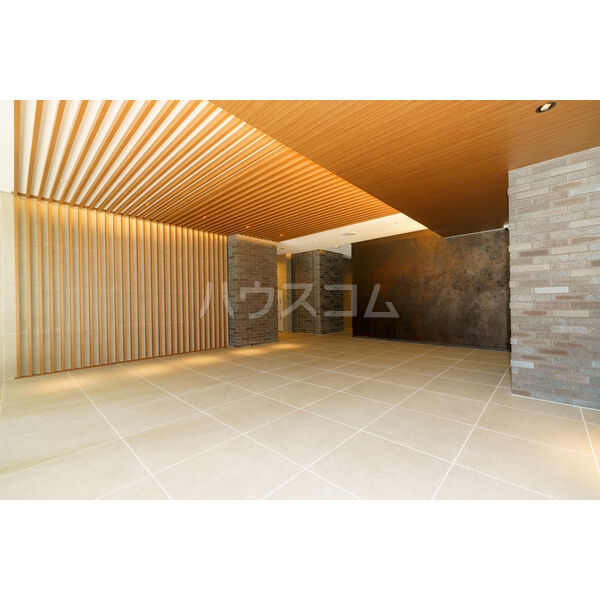 16/24 エントランス