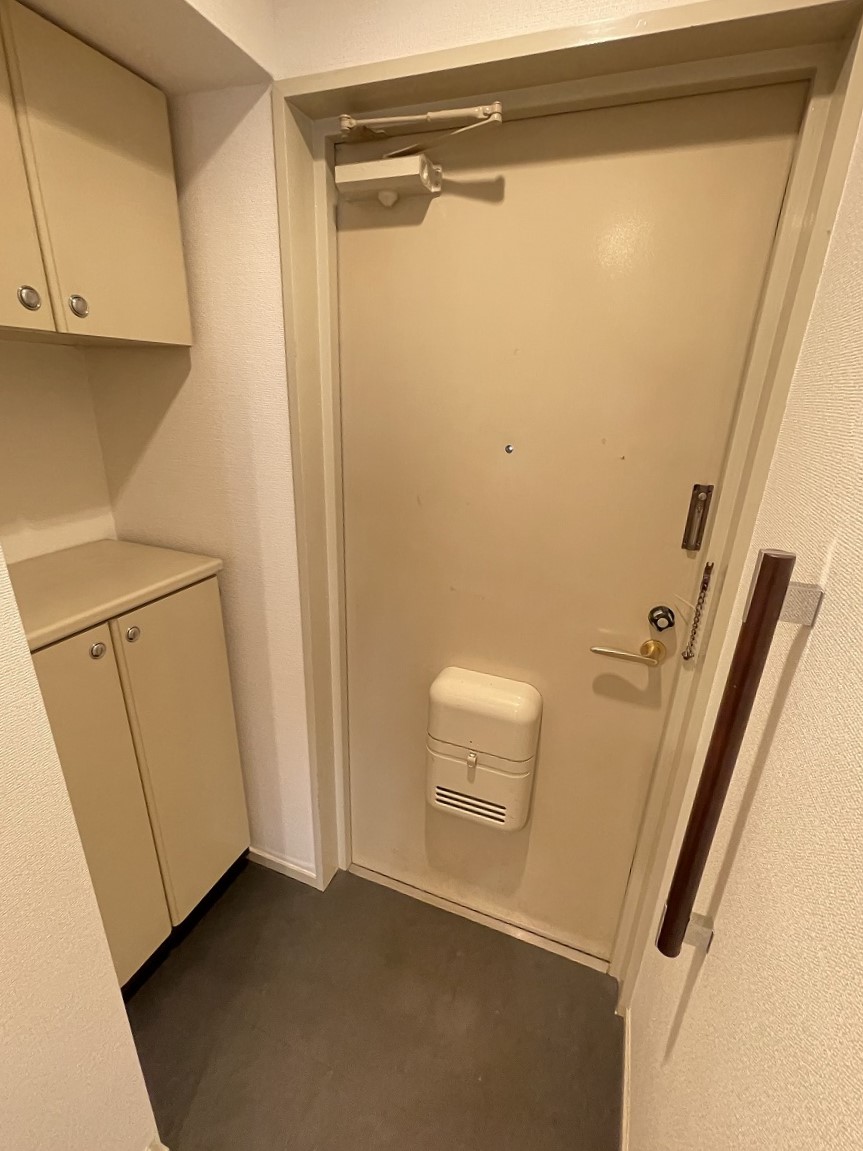 13/30 玄関