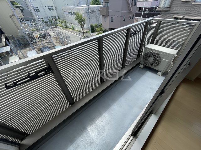 13/26 バルコニー