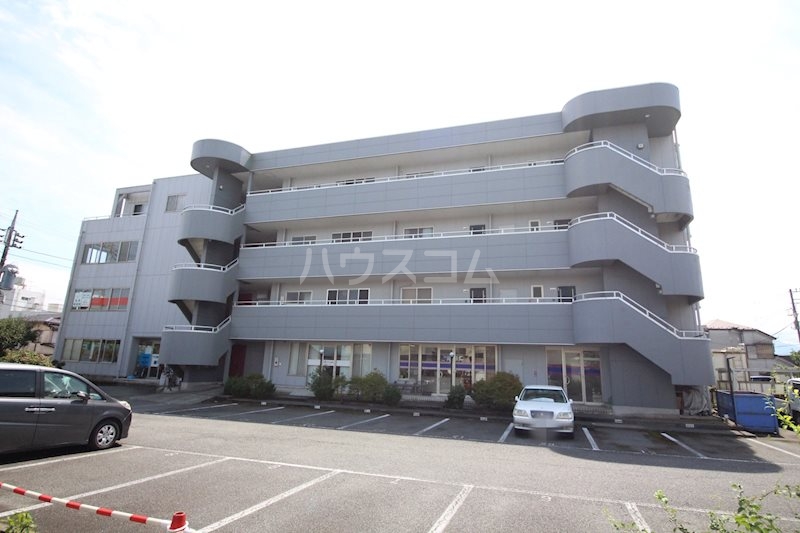 14/14 駐車場