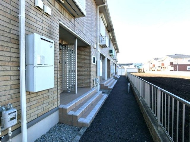 22/30 エントランス