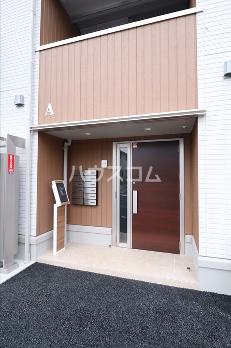 13/24 エントランス