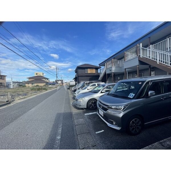 2/4 駐車場