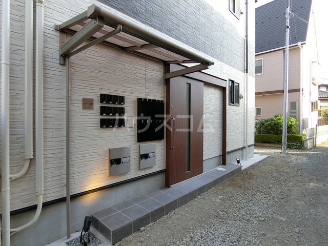 19/26 エントランス