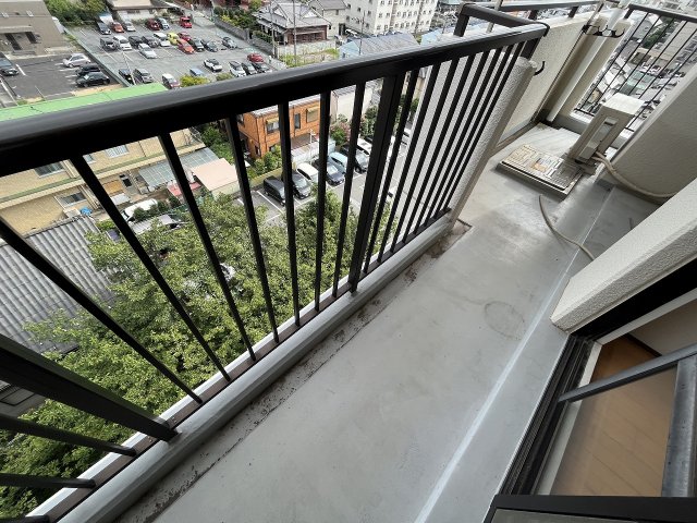 27/30 バルコニー