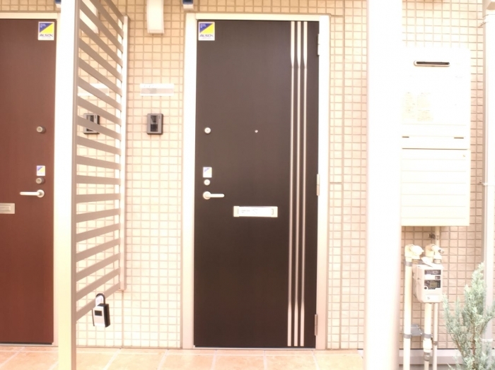 18/26 エントランス