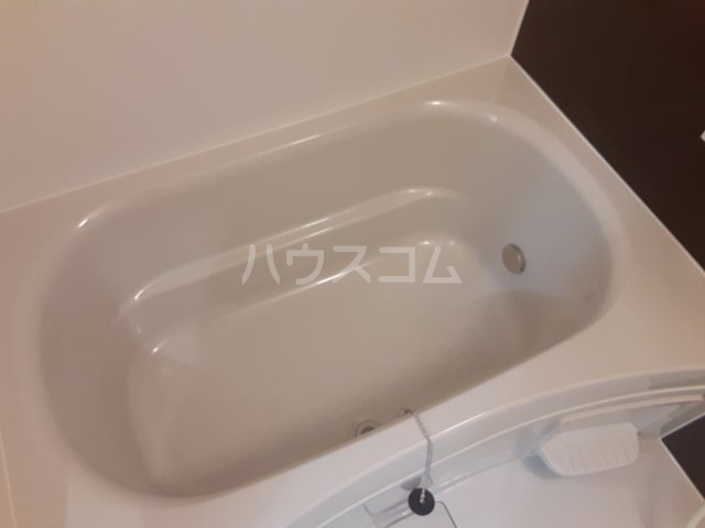 13/30 浴室