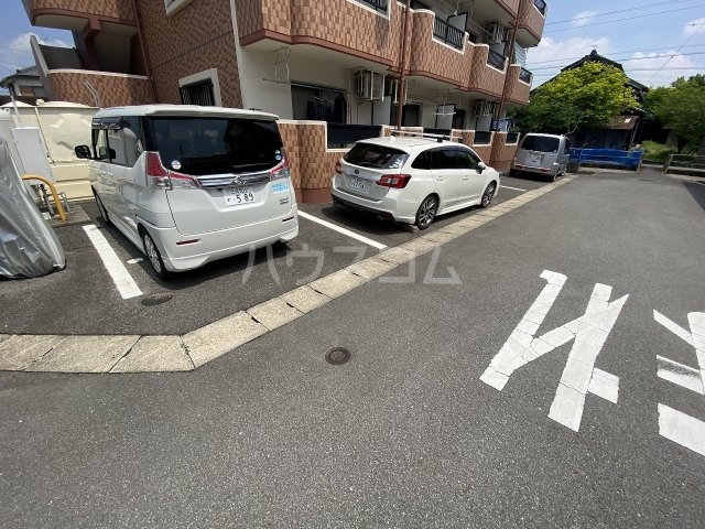 21/30 駐車場