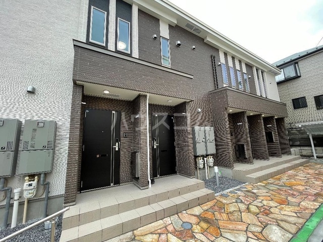 26/30 エントランス