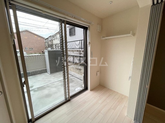 21/30 バルコニー