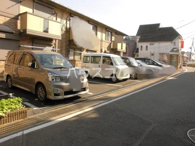14/15 駐車場