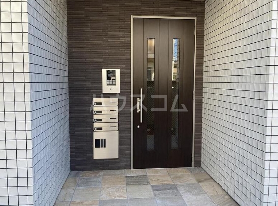 2/11 エントランス