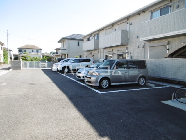 22/30 駐車場