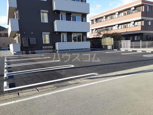 3/7 駐車場