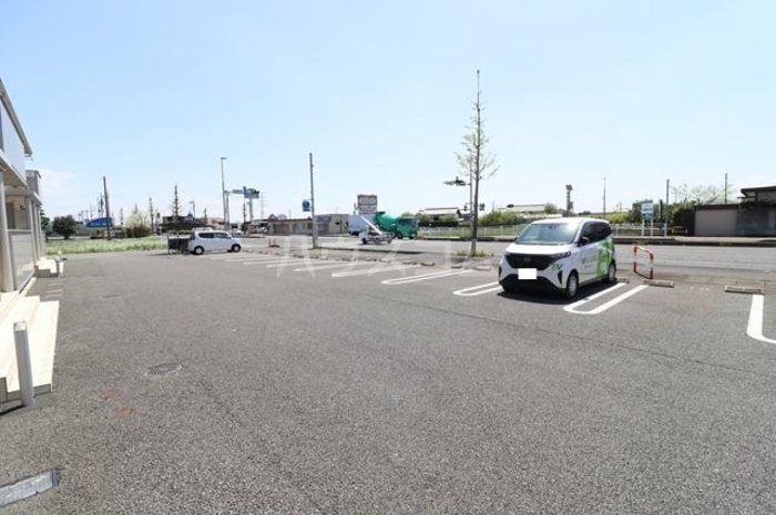 28/30 駐車場