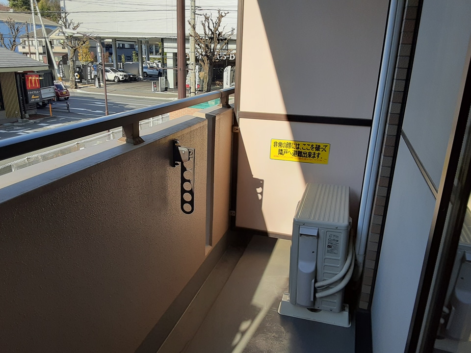 18/27 バルコニー