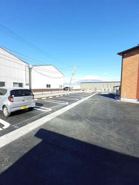 15/21 駐車場
