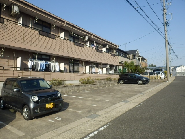 22/30 駐車場