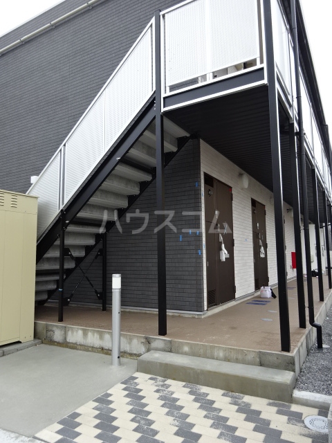 22/30 エントランス