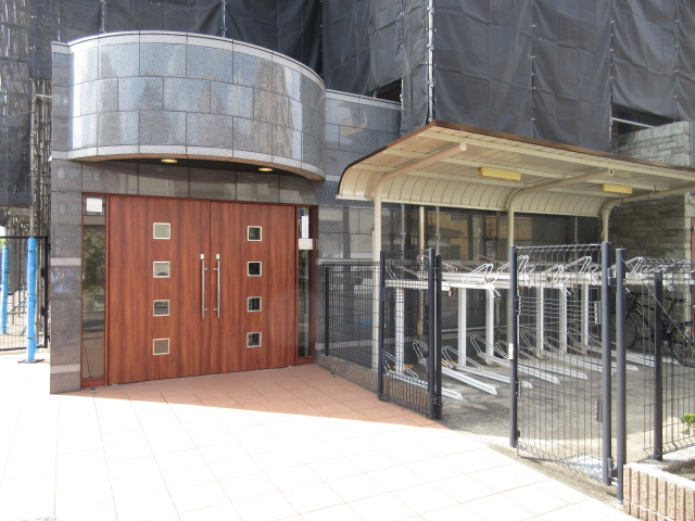 6/11 エントランス