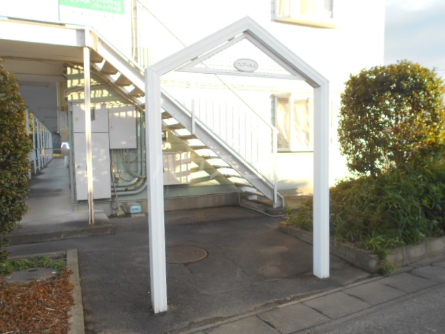 20/27 エントランス